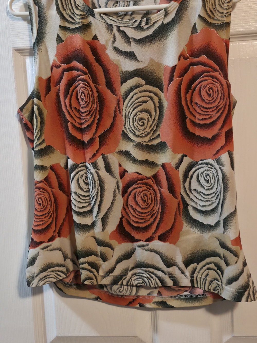 4/$25 Deal! Vintage Red & Cream Rose Print Tank Top